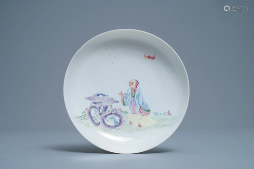 A fine Chinese famille rose eggshell plate…