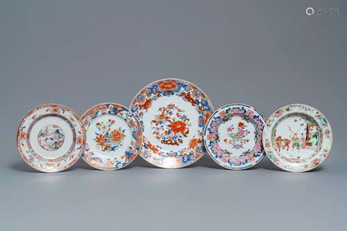 Four Chinese verte-Imari and famille rose pla…