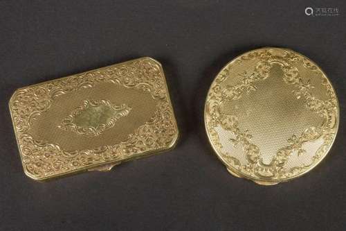 Two snuffboxes in 18 carat yellow gold, rectangula…
