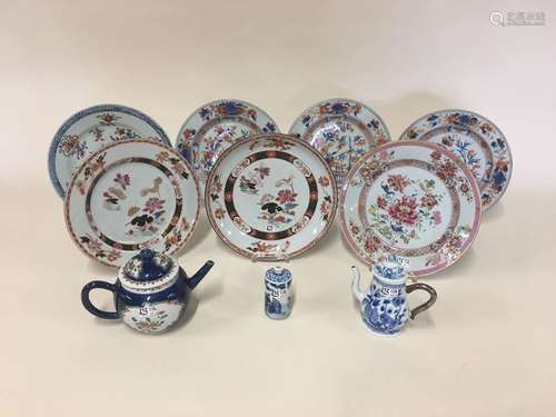 Lot of 10 objects including 6 plates, a compotier,…