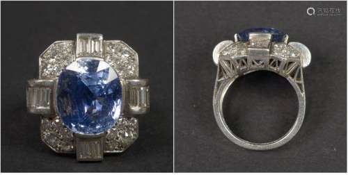 Splendid platinum ring set with a Ceylon sapphire …