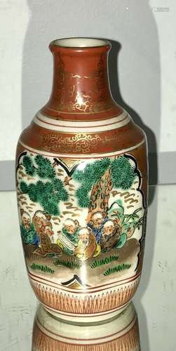 Lovely Artist Signed Antique Japanese Kutani Vase