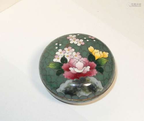 GREEN INABA FLORAL BLOSSOMS DESIGN CLOISONNE ENAMEL BOX SIGNED