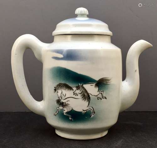 Large Japanese Meiji Hirado Porcelain Teapot