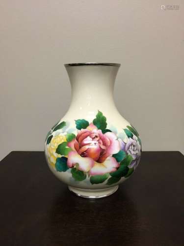 EXCEPTIONAL JAPANESE VINTAGE CLOISONNE VASE