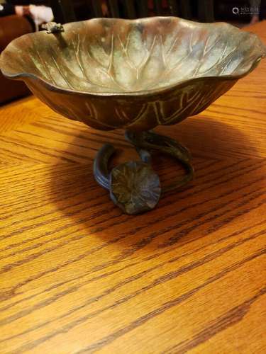 Bronze Lily Pad Lotus Blossom with Cute Frog