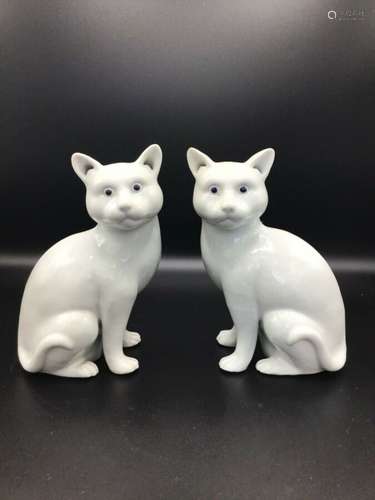 Pair of beautiful Antique Japanese? Glazed White Porcelain Cats Marks underneath