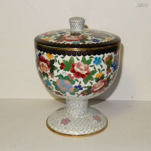 LARGE INABA FLORAL DESIGN CLOISONNE WHITE ENAMEL COMPOTE JAR CANISTER BOX SIGNED