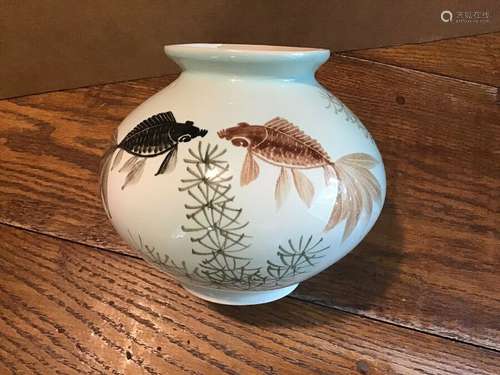 VINTAGE Signed Japanese Porcelain Vase Fantail Goldfish Fish Excellent RARE