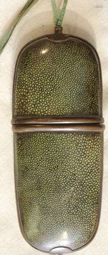 ANTIQUE JAPANESE OR CHINESE SHAGREEN ON COPPER EYEGLASS CASE ETUI