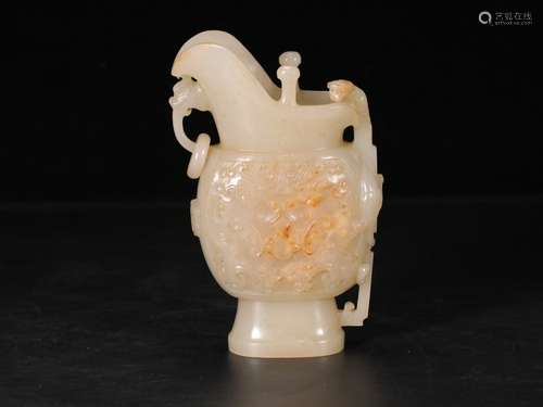 CHINESE JADE BOTTLE DECORATION