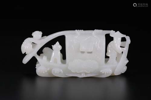 CHINESE JADE BOAT DECORATION