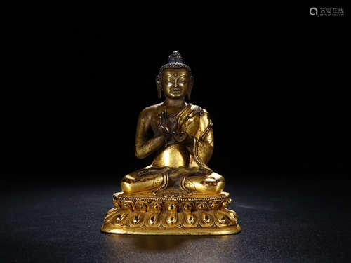 CHINESE GILT BRONZE STATUE