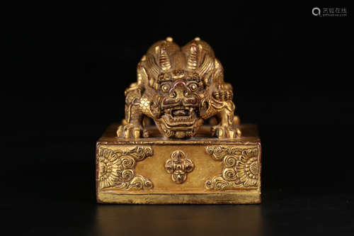 CHINESE GILT BRONZE STAMP