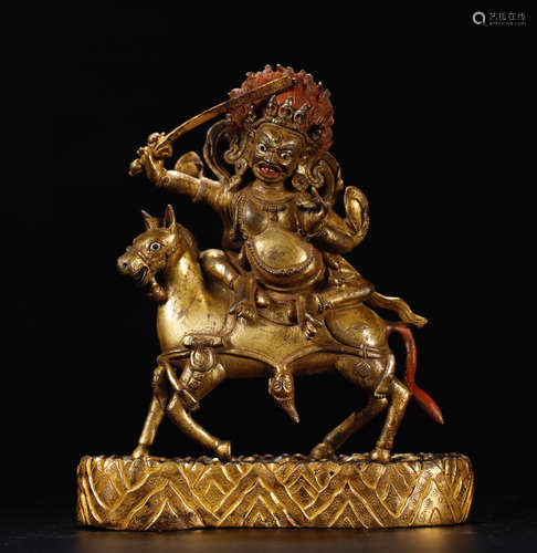 CHINESE GILT BRONZE STATUE