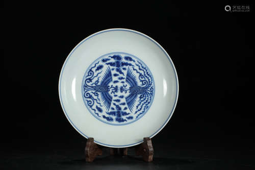 CHINESE BLUE AND WHITE PLATE, QIANLONG MARK