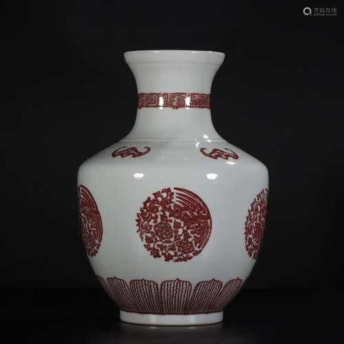 CHINESE UNDERGLAZED RED VASE, QIANLONG MARK