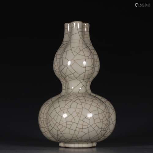 CHINESE VASE, QIANLONG MARK