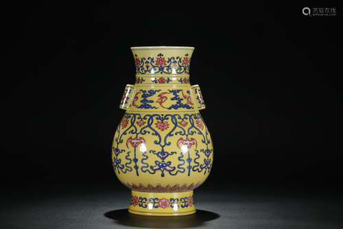 CHINESE YELLOW GLAZED VASE, QING DYNASTY