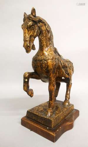 A TANG STYLE MODEL HORSE.