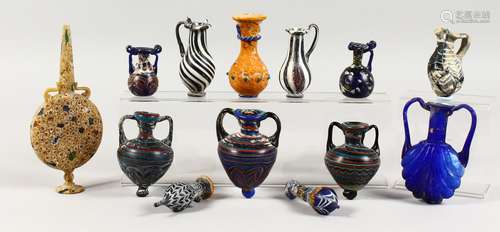 A COLLECTION OF THIRTEEN ROMAN TYPE DECORATIVE GLASS PIECES.