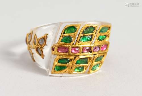 A DESIGNER RING SET WITH RUBY, DIAMOND AND EMERALD.