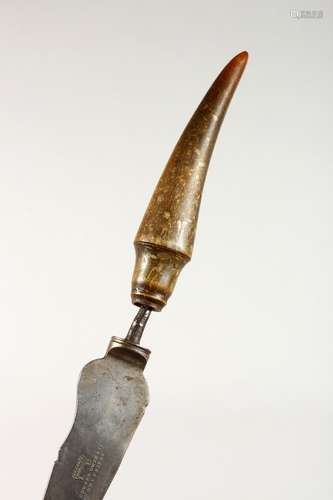 AN EDWARD OWEN OF SHEFFIELD CARVING KNIFE, with Rhino handle.