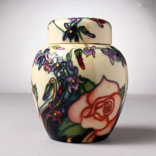 A MOORCROFT POTTERY GINGER JAR AND COVER, 