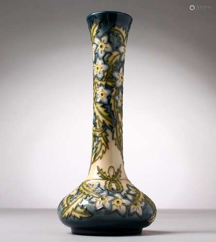 A MOORCROFT POTTERY BULBOUS VASE, 