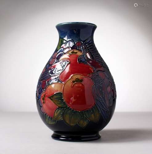 A MOORCROFT POTTERY BULBOUS VASE, 