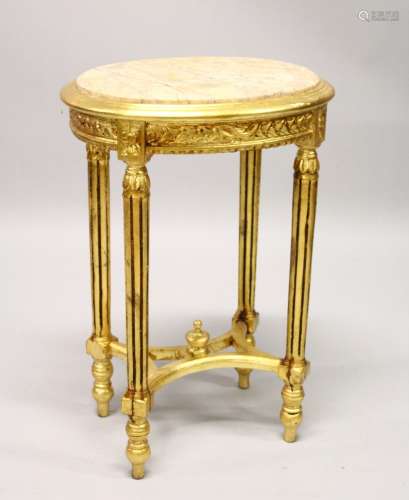 A GILT WOOD AND MARBLE TOPPED OCCASIONAL TABLE.