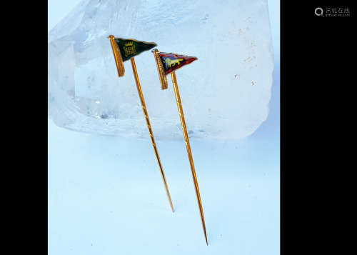 A House of Commons 9ct gold and enamel semaphore gold stick pin, together with another 9ct gold