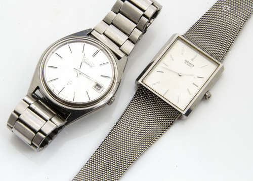 Two c1980s Seiko quartz stainless steel gentlemens wristwatches, one a dress watch with mesh style