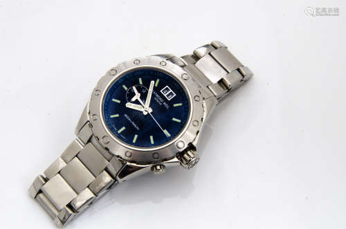 A modern Raymond Weil stainless steel gentleman~s wristwatch, 45mm case, blue dial with batons, date