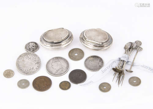 Two small Edwardian silver oval pots, together with three Chinese salt spoons and five forks, a