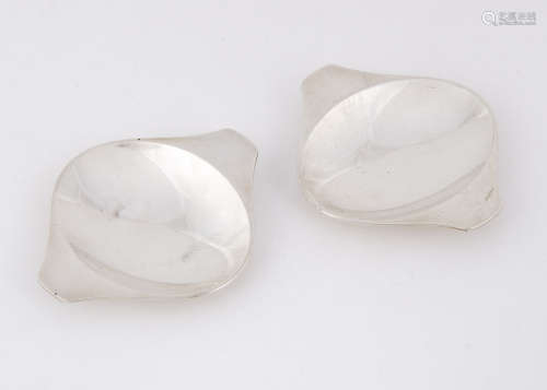 A pair of modern silver dishes by Georg Jensen, oval with flared handles, numbered 1078, 5.7 ozt