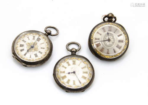 Three Victorian silver open faced ladies pocket watch, each with engraved dial with gilt Roman
