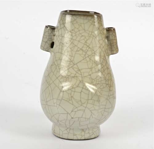 A Chinese porcelain 'Song' style twin handled vase, with crackleware glaze, height 18cm