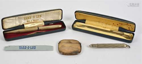 A 9ct gold vesta case a/f, 4.5cm x 4.5cm, together with two Yard-O-Led pencils, and another single