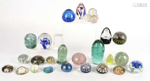 A quantity of Mdina glass and other 20th Century studio paperweights, including a millefiore