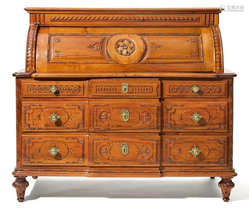 CYLINDER DESK, Louis XVI, Lucerne ca. 1800. Walnut…