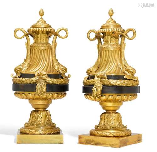 PAIR OF DECORATIVE VASES, Louis XVI style, Paris, …