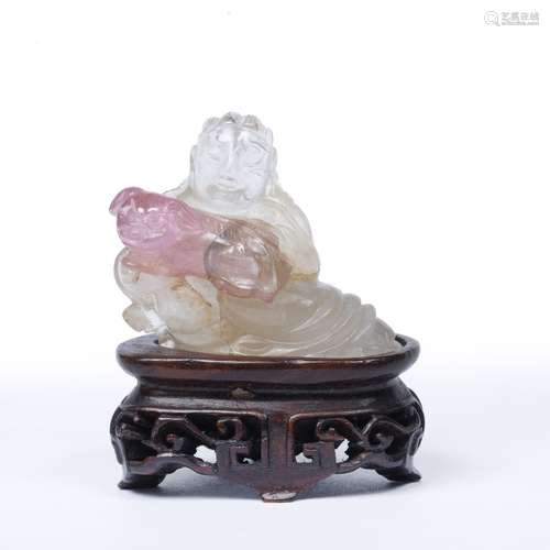 Rock crystal and rose quartz Chinese carving of a seated Daoist figure holding a dog of Fo 3.4cm x