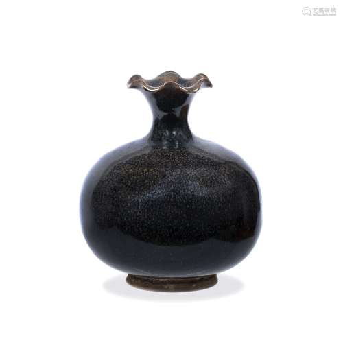 Hare's fur ovoid vase with wavy rim Chinese, Song style with unglazed foot rim 14.5cm high