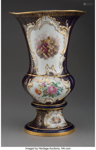 61120: A Meissen Porcelain Campagna Urn, …