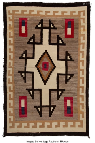 70562: A Navajo Regional Rug c. 1930 Dim…