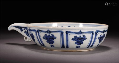 CHINESE PORCELAIN BLUE AND W…