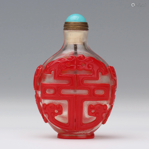 CHINESE RED GLASS SNUFF BOTTLE