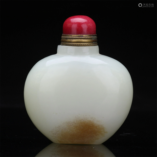 CHINESE WHITE JADE SNUFF BOTTLE WITH…