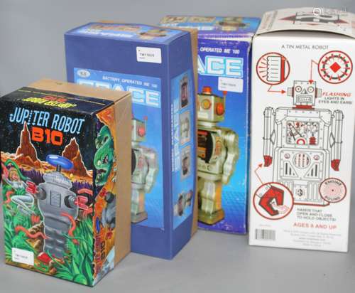 Four collectors' robots, various, including a Rocket Toys R-1, two battery-operated ME 100 Space